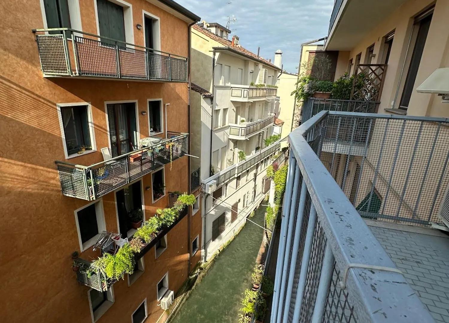 Confort E Charme Nel Cuore Di Treviso Tv アパート